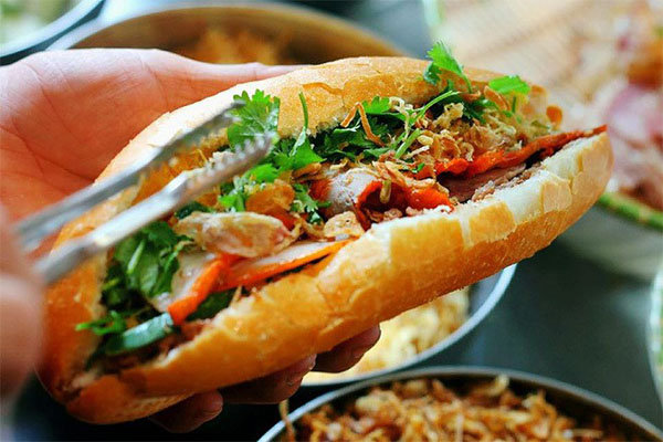 Banh mi near me, banh mi roll